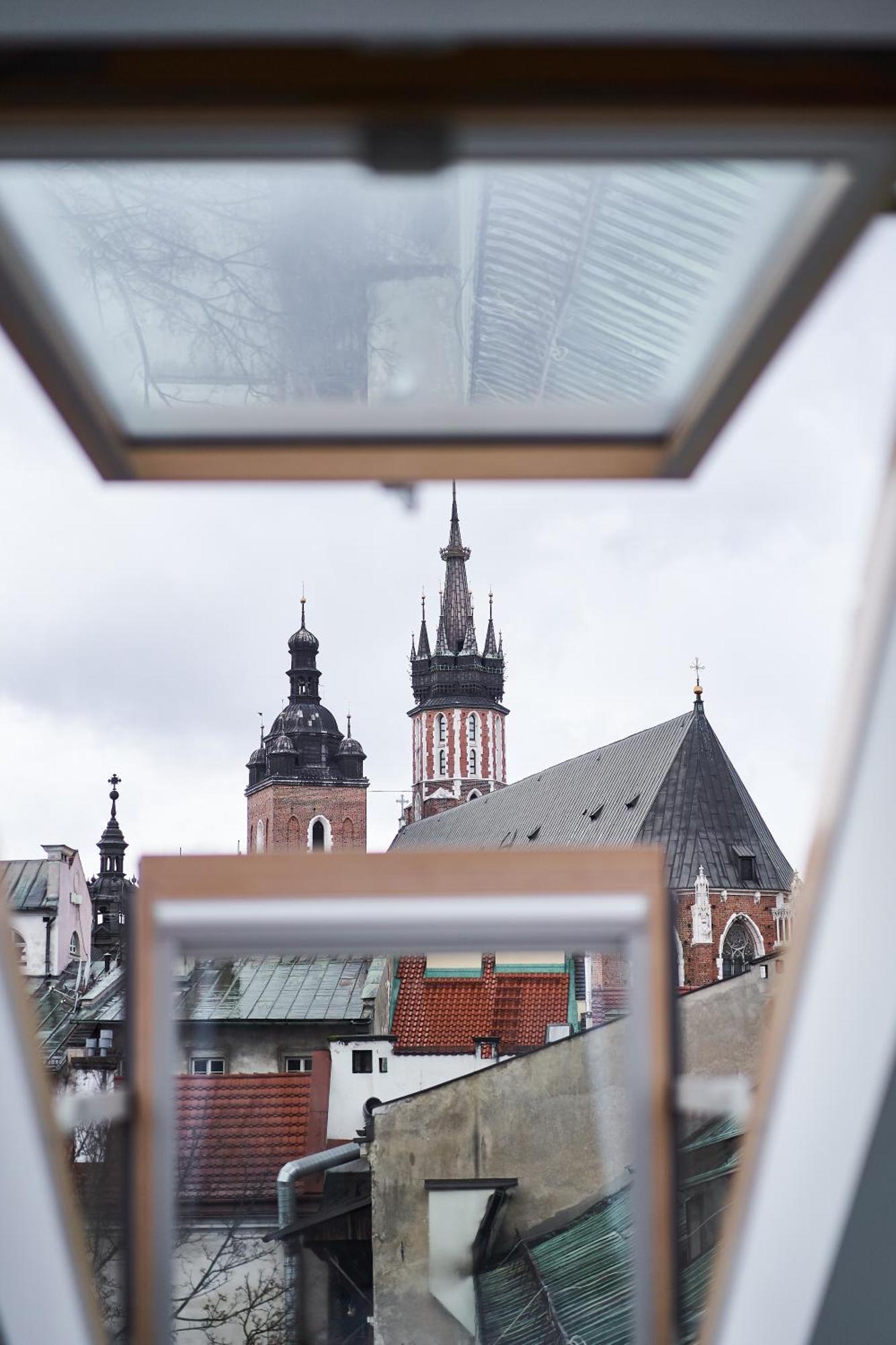 Unique Design Loft In Middle Of Centre Of Old Town With Netflix Daire Krakow Dış mekan fotoğraf